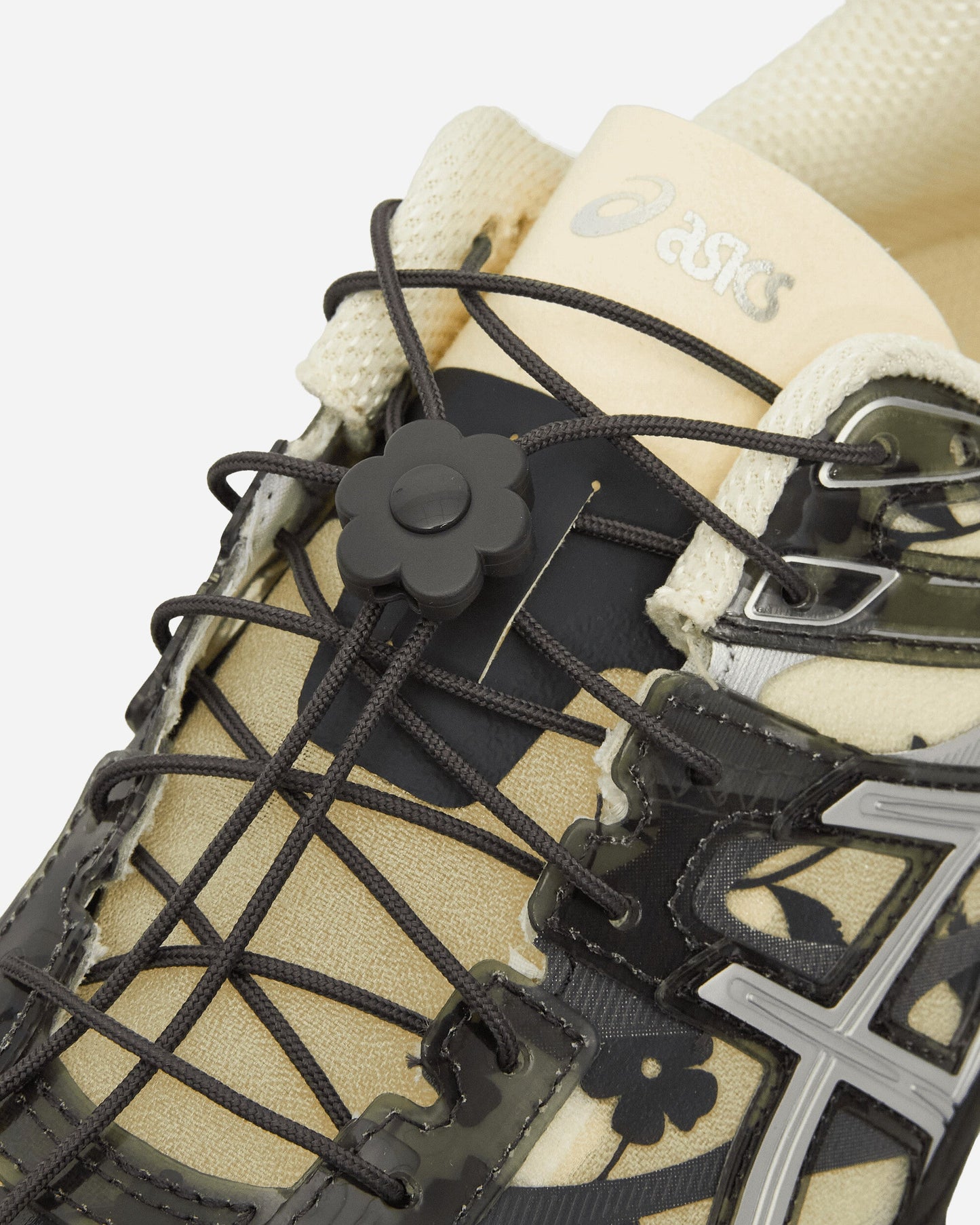 GEL-Cumulus 16 SSCB Sneakers Ivory / Black