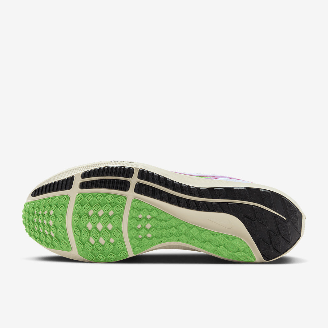 Nike Pegasus 40 - White/Multi-Color