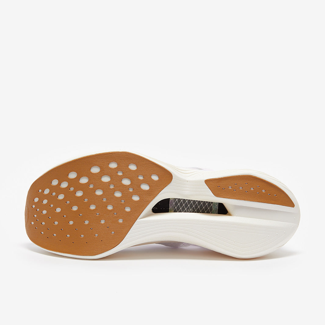Saucony Endorphin Elite