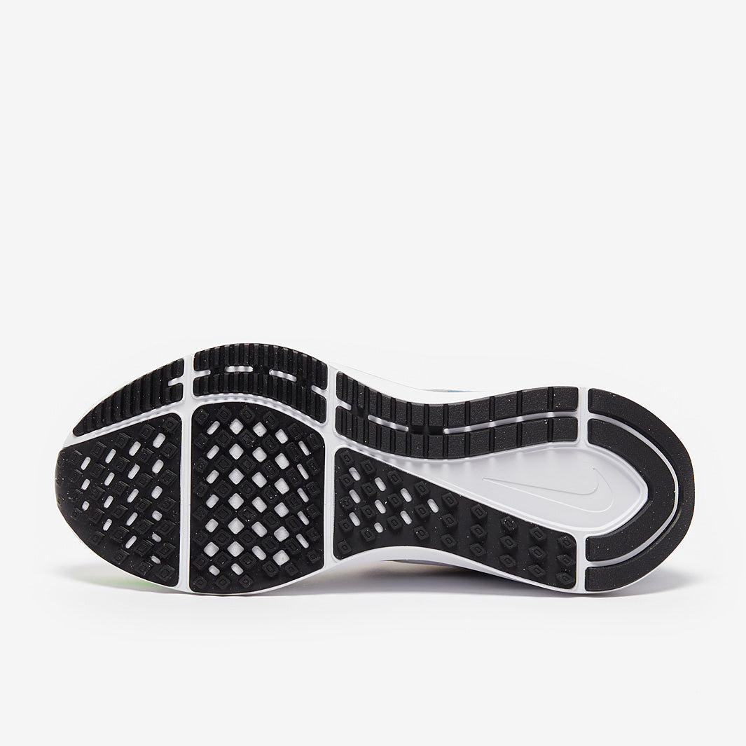 Nike Structure 25