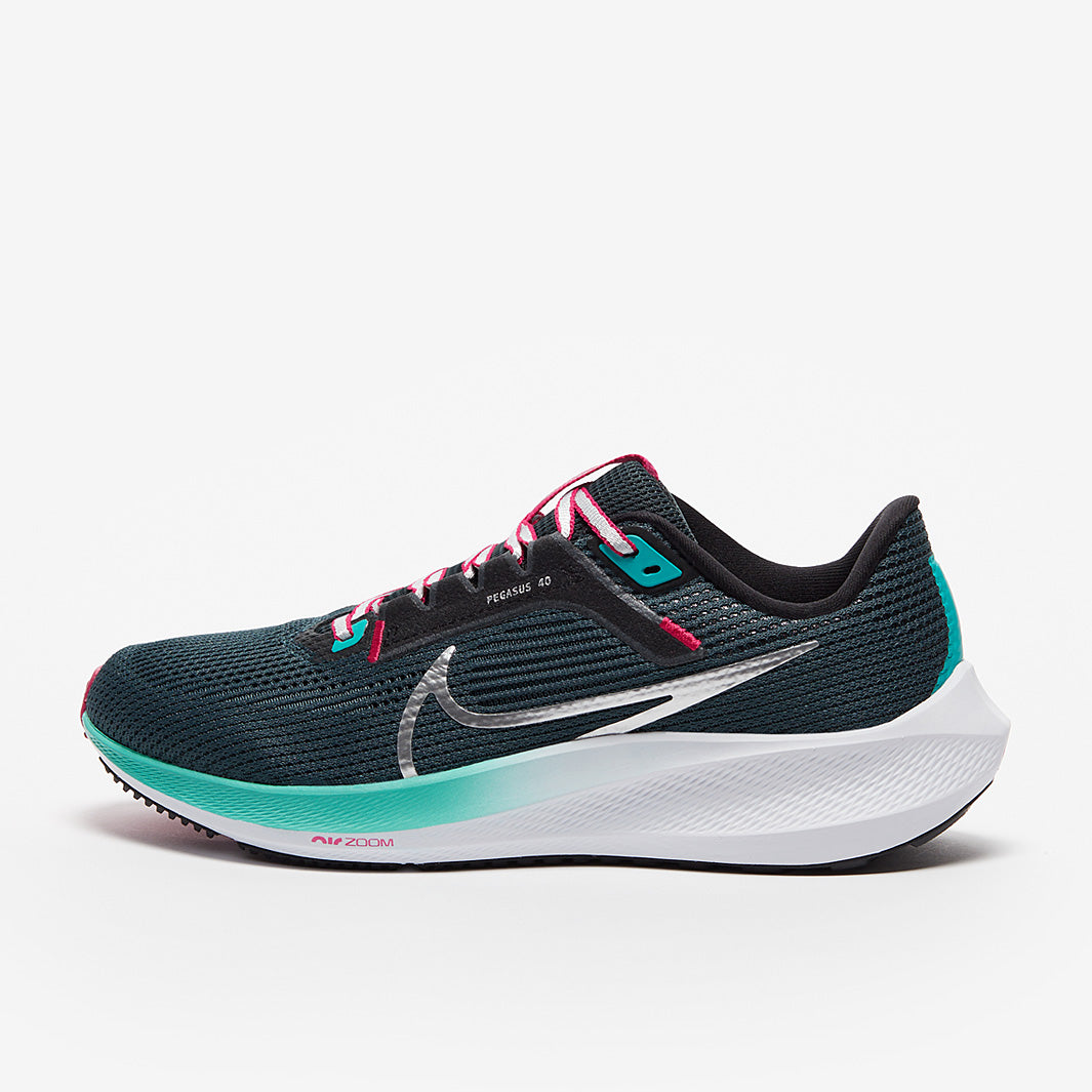 Nike Womens Pegasus 40