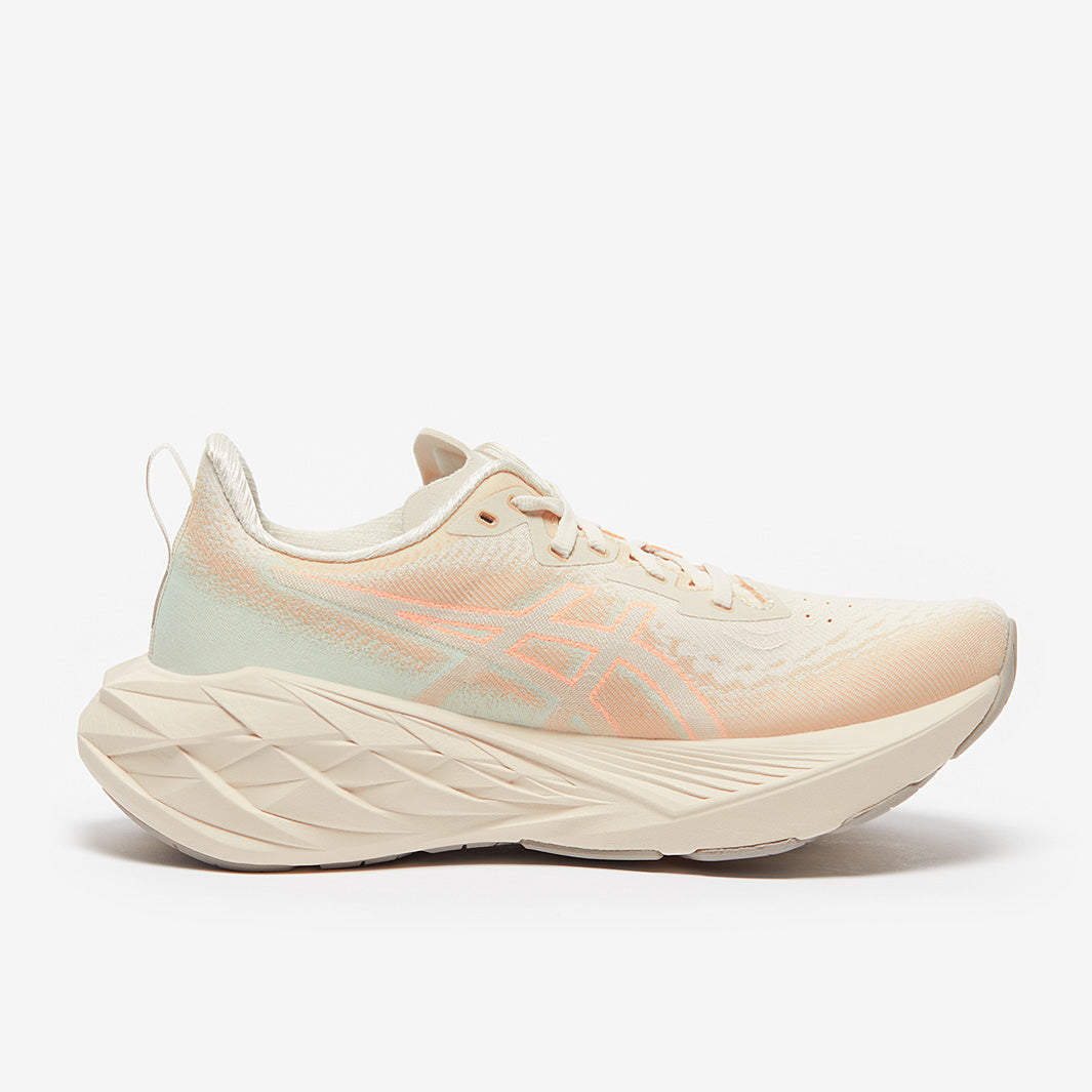 ASICS Womens Novablast 4