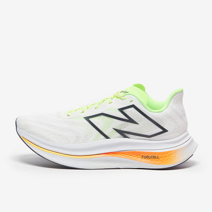 New Balance FuelCell SuperComp Trainer v2