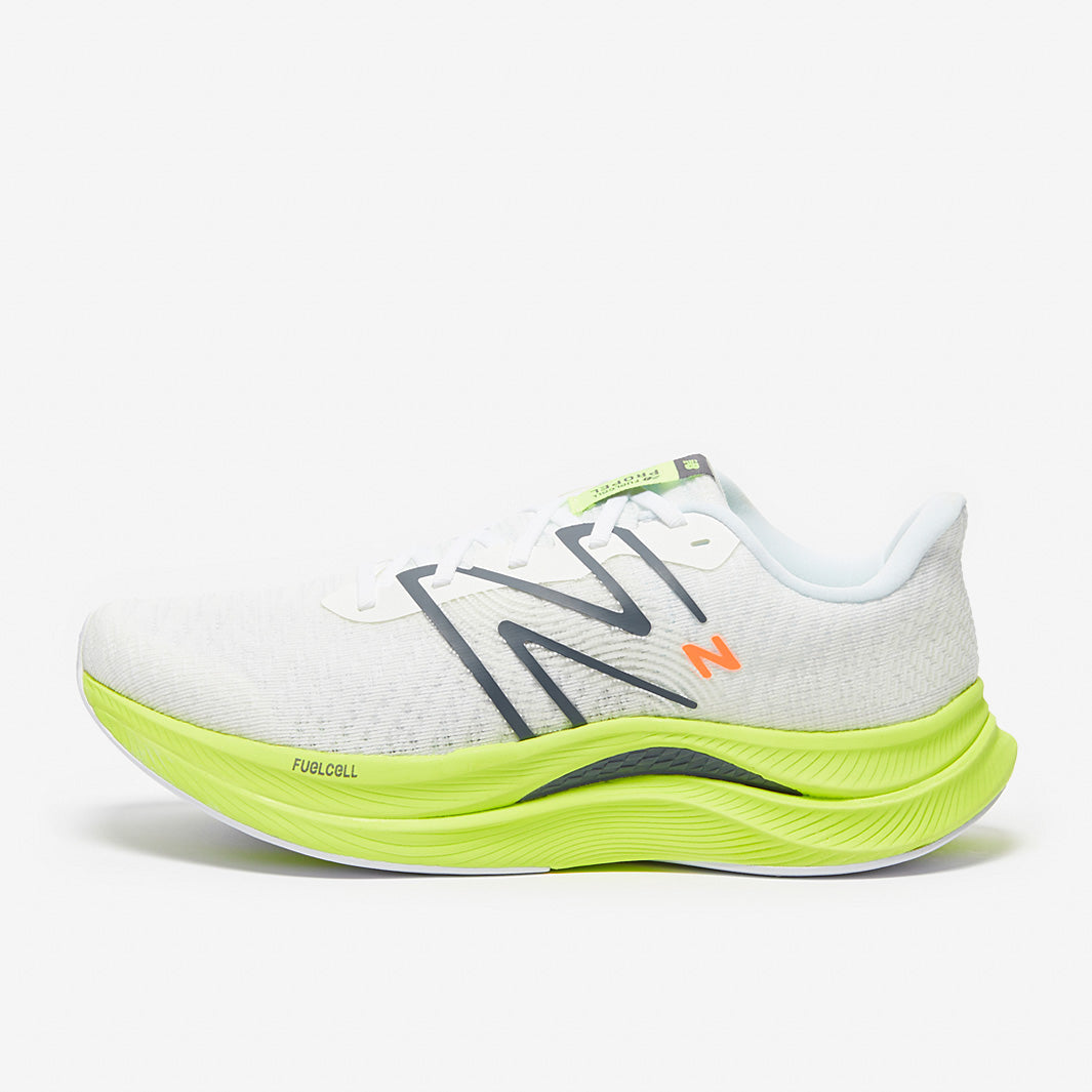 New Balance FuelCell Propel v4