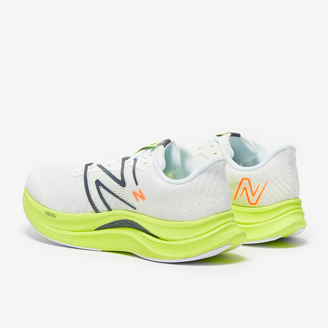 New Balance FuelCell Propel v4