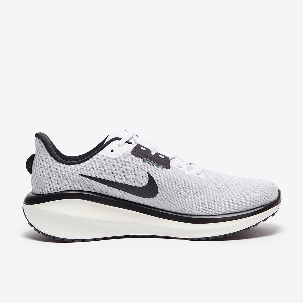 Nike Vomero 17