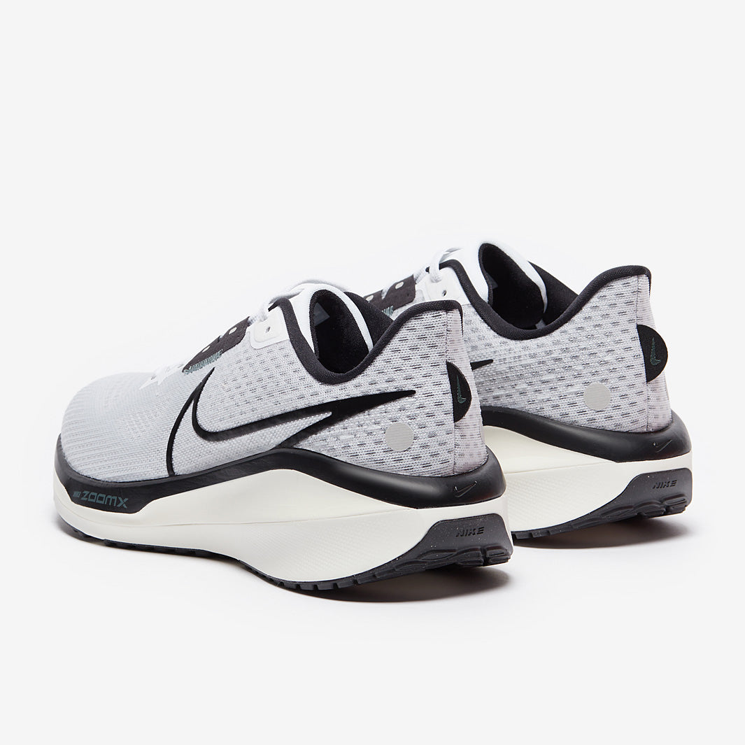Nike Vomero 17