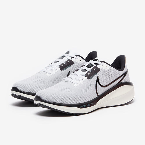 Nike Vomero 17