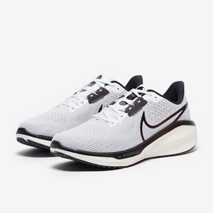 Nike Vomero 17