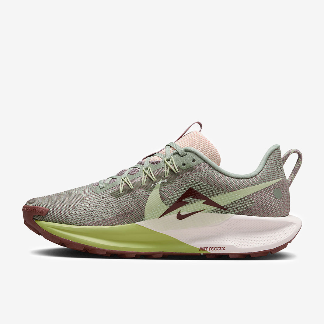 Nike Womens Pegasus Trail 5