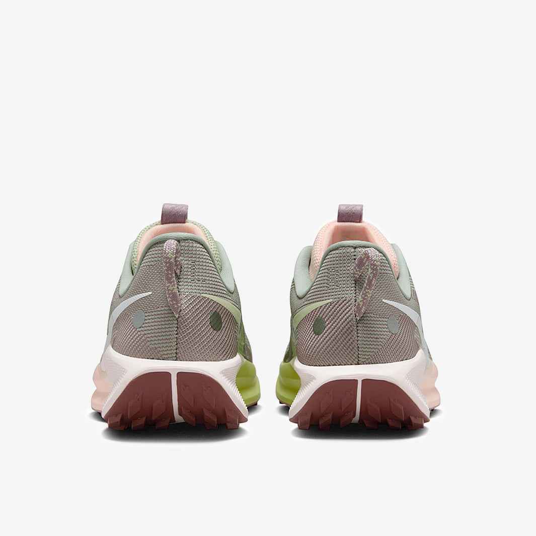 Nike Womens Pegasus Trail 5
