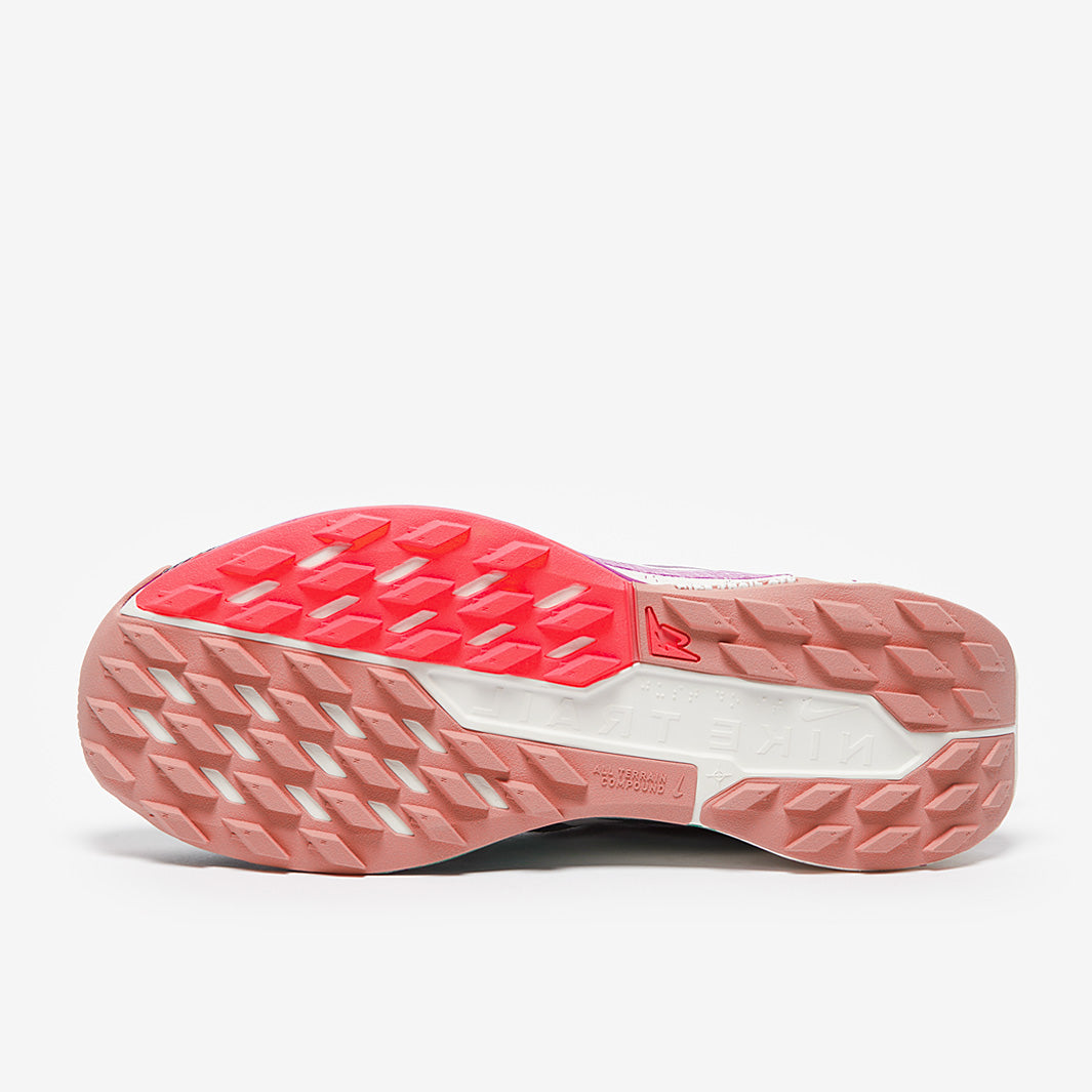Nike Womens Pegasus Trail 5