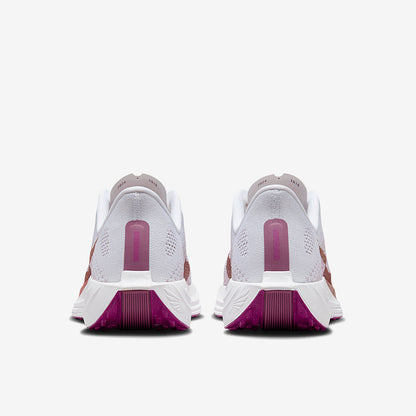 Nike Womens Pegasus Plus - White/Mtlc Red Bronze