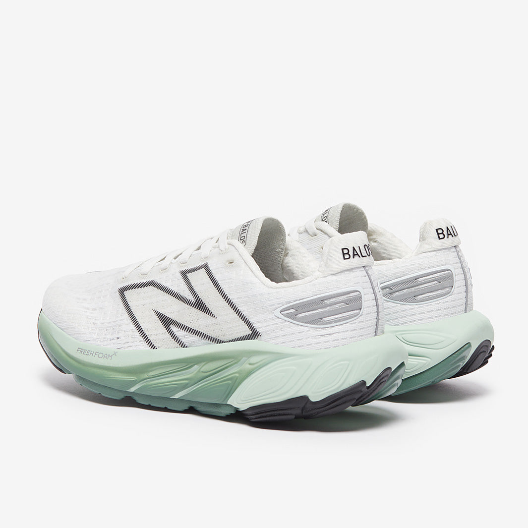 New Balance Womens Fresh Foam X Balos V1