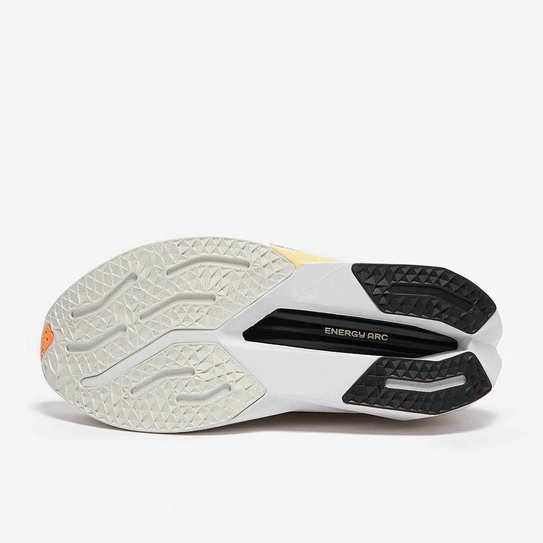 New Balance Womens Fuelcell Supercomp Trainer V3