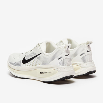 Nike Vomero 18
