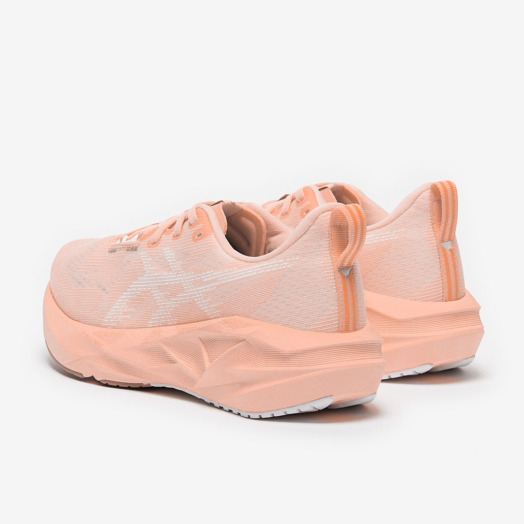 Asics Womens Novablast 5