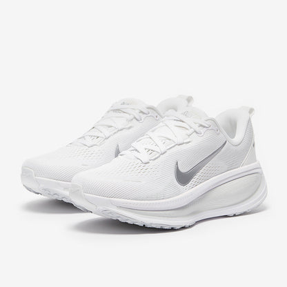 Nike Womens Vomero 18