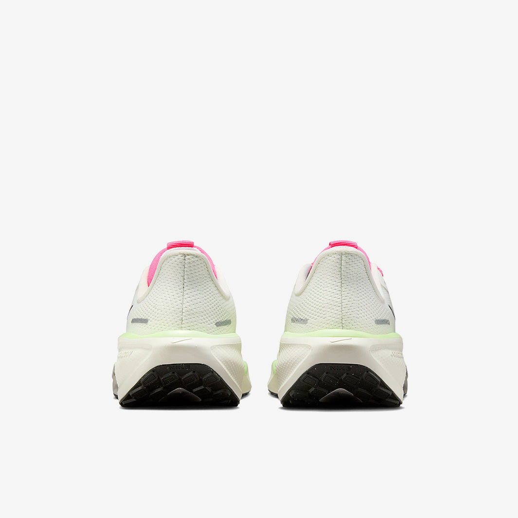Nike Older Kids Pegasus 41 (GS) - Sail/Sequoia-Hyper Pink