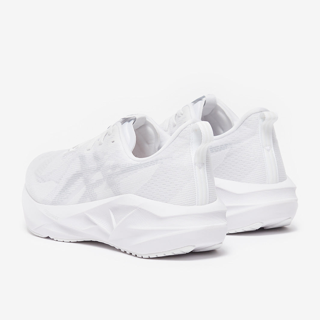 Asics Novablast 5