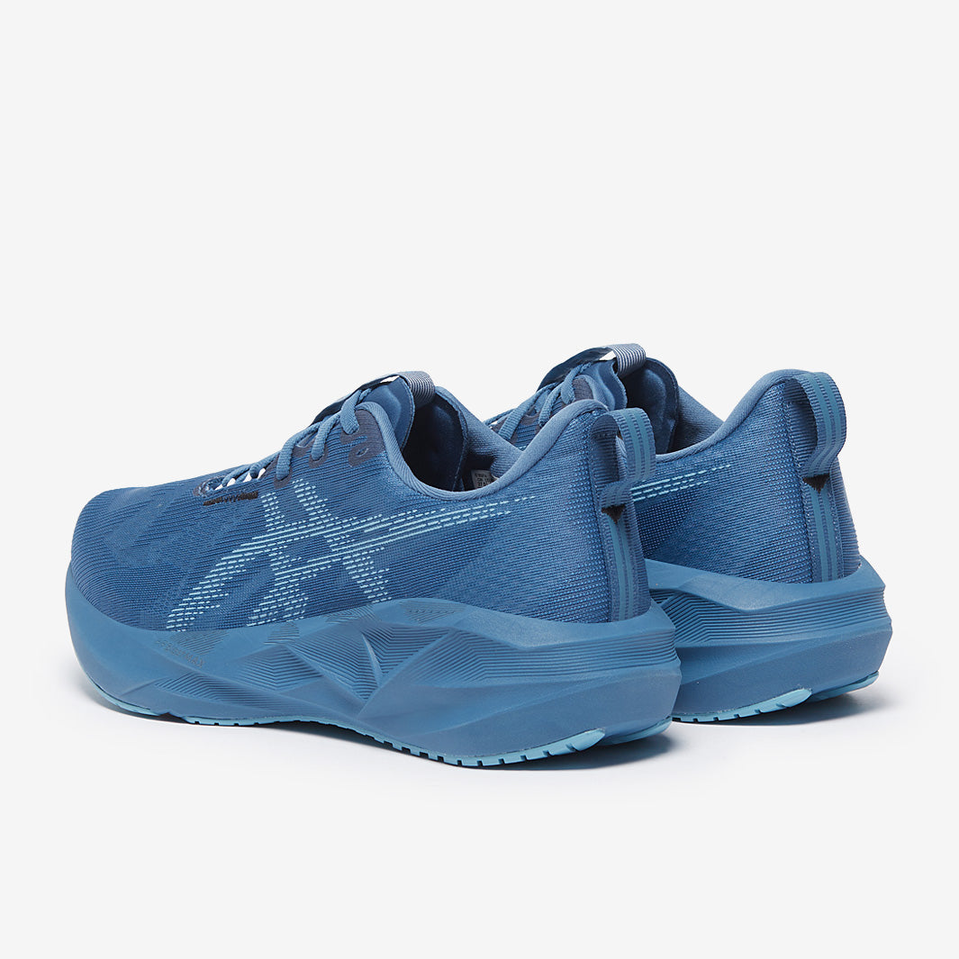 Asics Novablast 5