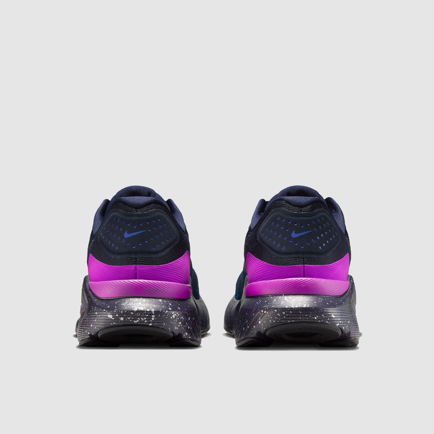 Nike Structure 26