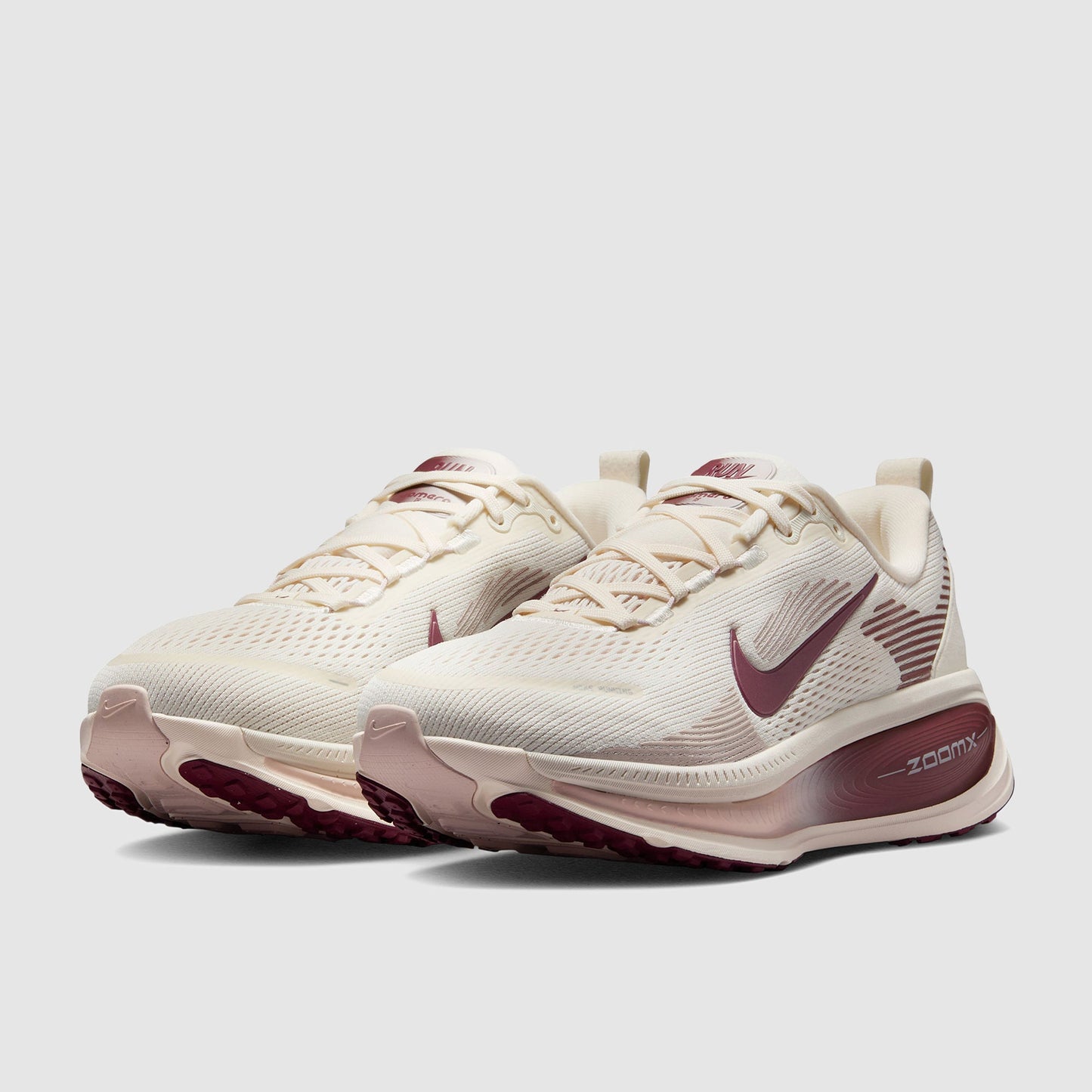 Nike Womens Vomero 18