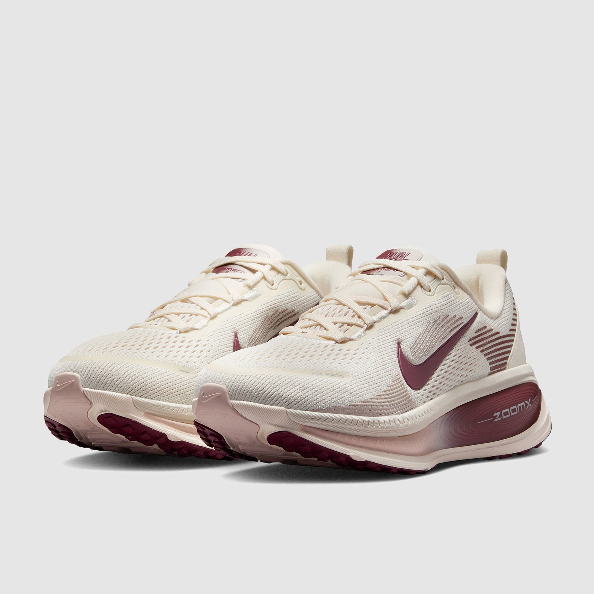 Nike Womens Vomero 18