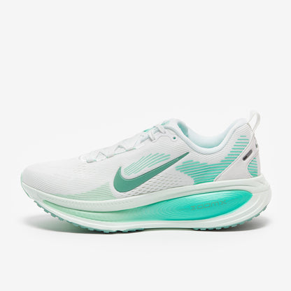 Nike Womens Vomero 18