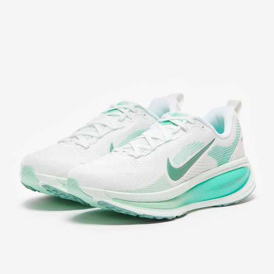 Nike Womens Vomero 18