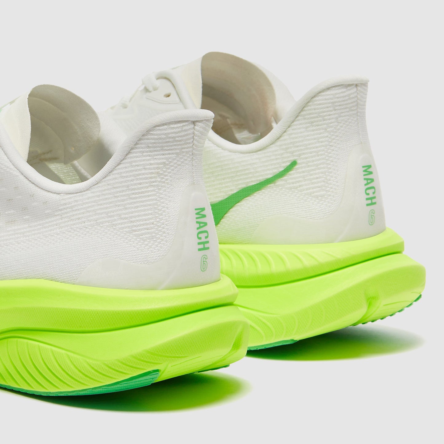 Hoka Mach 6