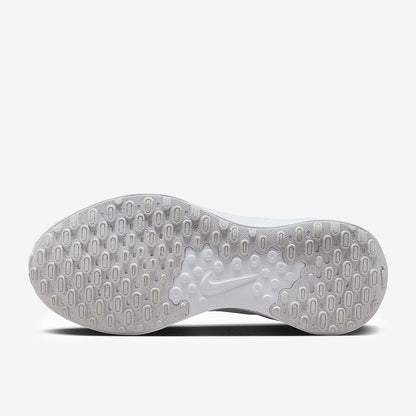 Nike Womens Revolution 7