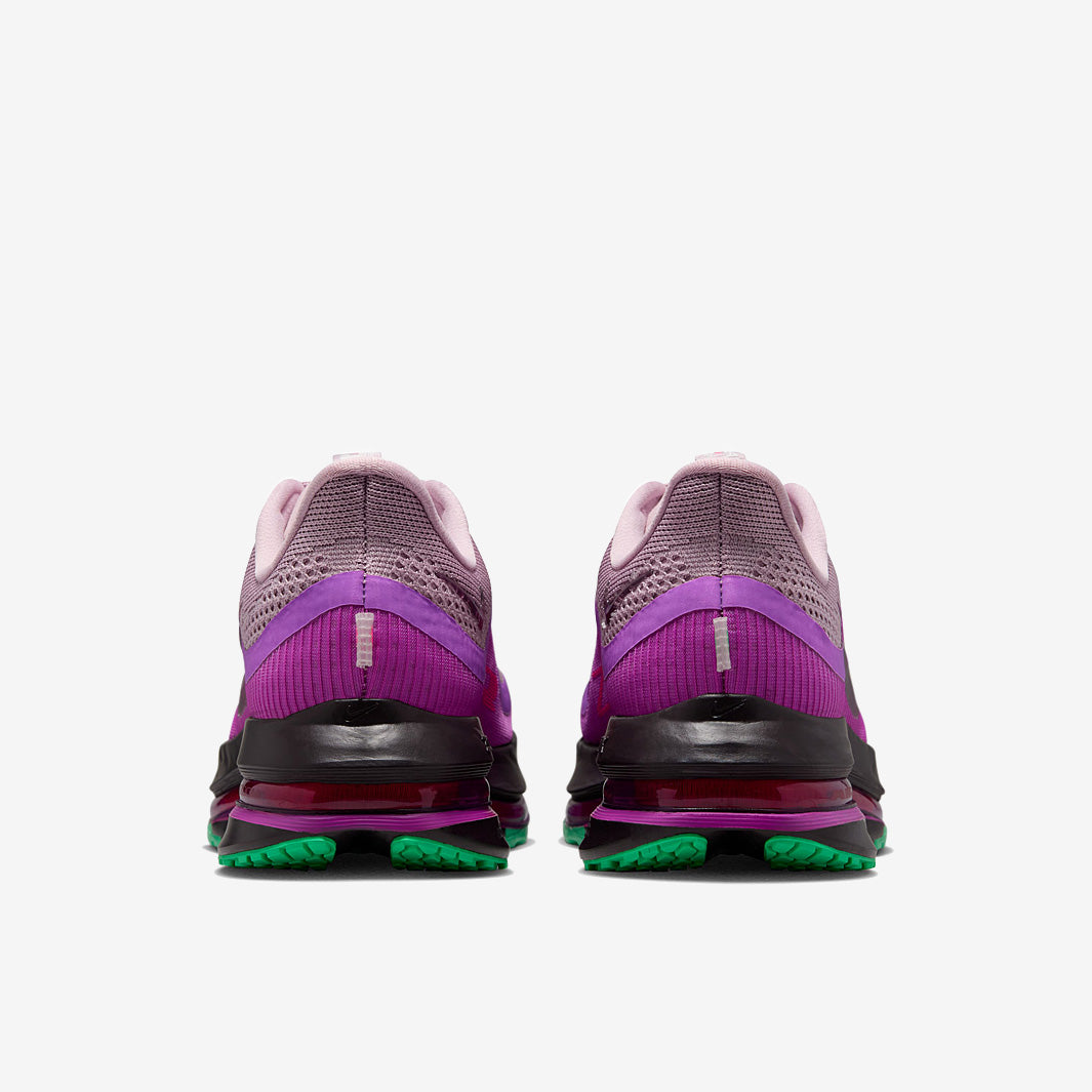 Nike Womens Pegasus Premium