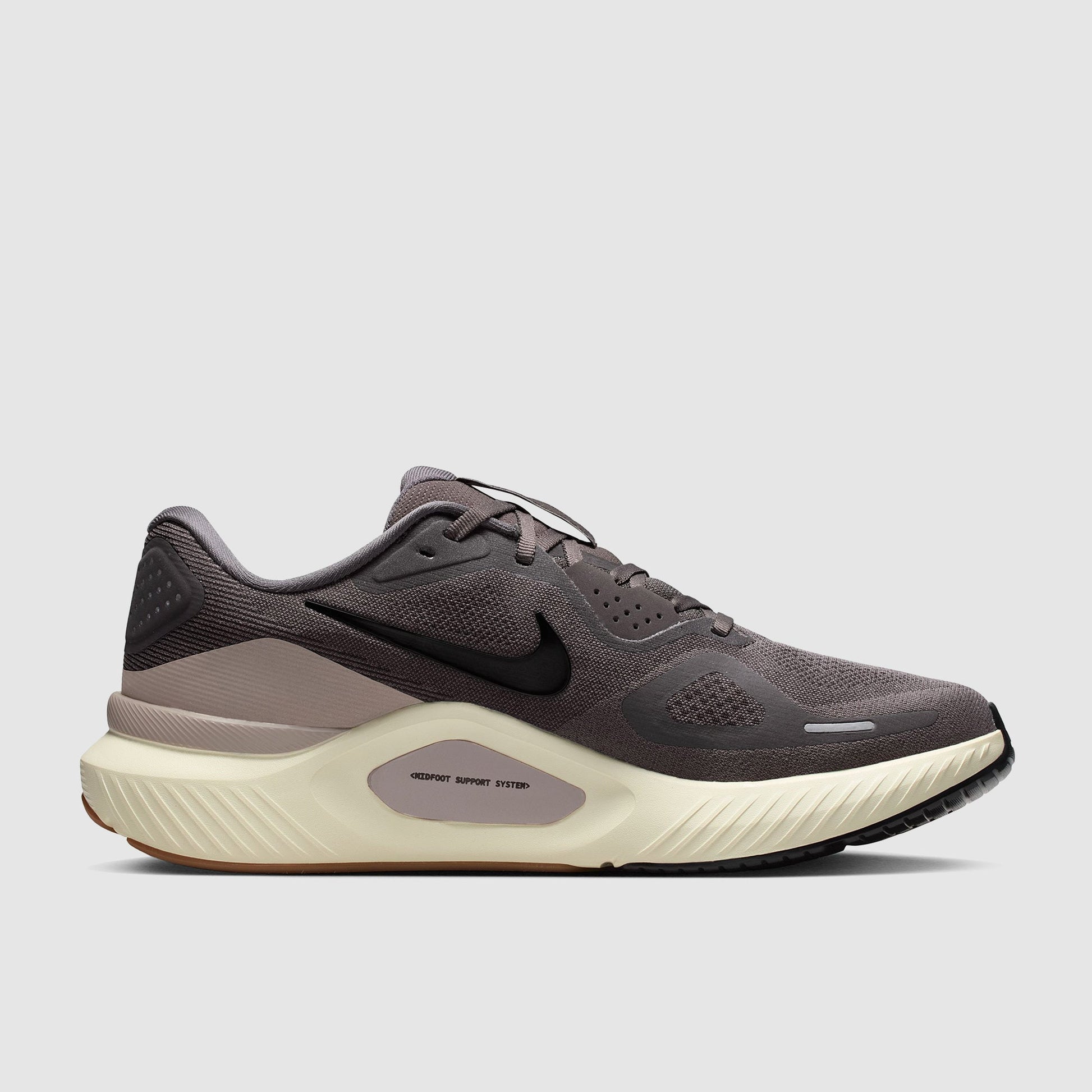 Nike Structure 26
