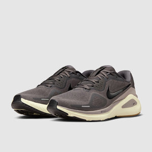 Nike Structure 26