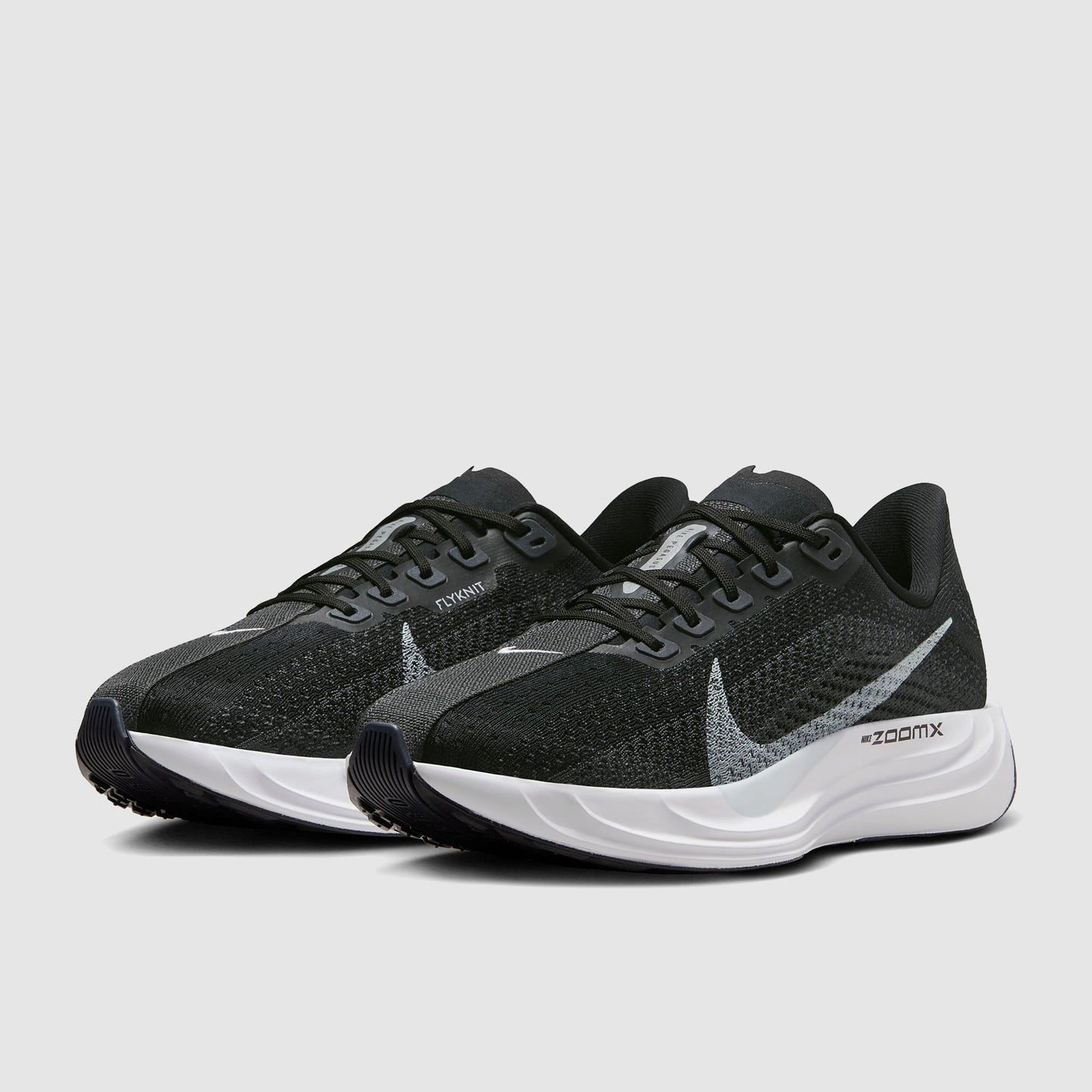 Nike Womens Pegasus Plus