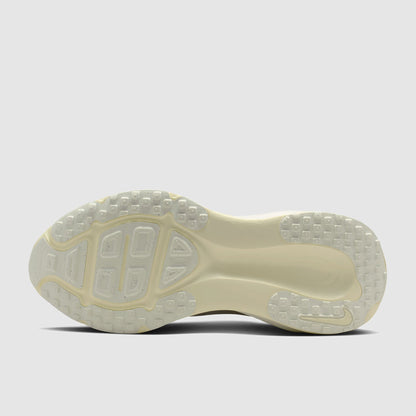 Nike Womens Vomero 18