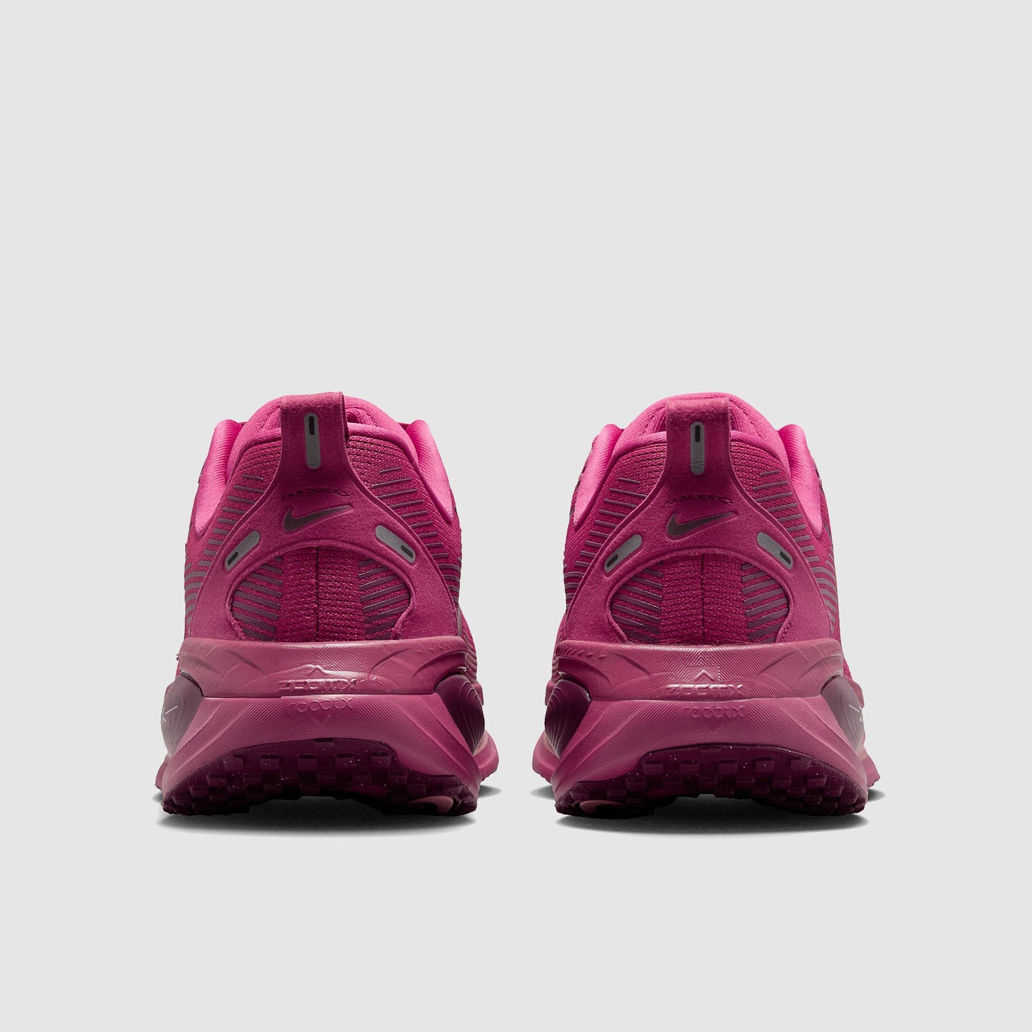 Nike Womens Vomero 18