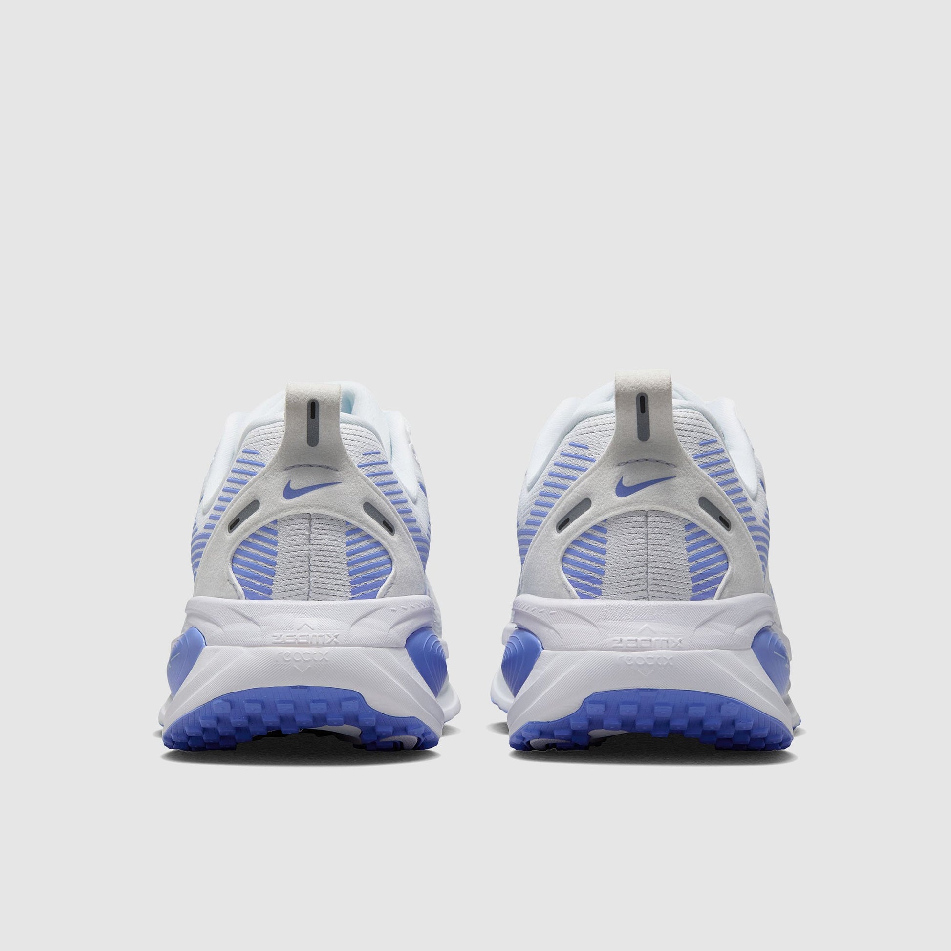 Nike Womens Vomero 18