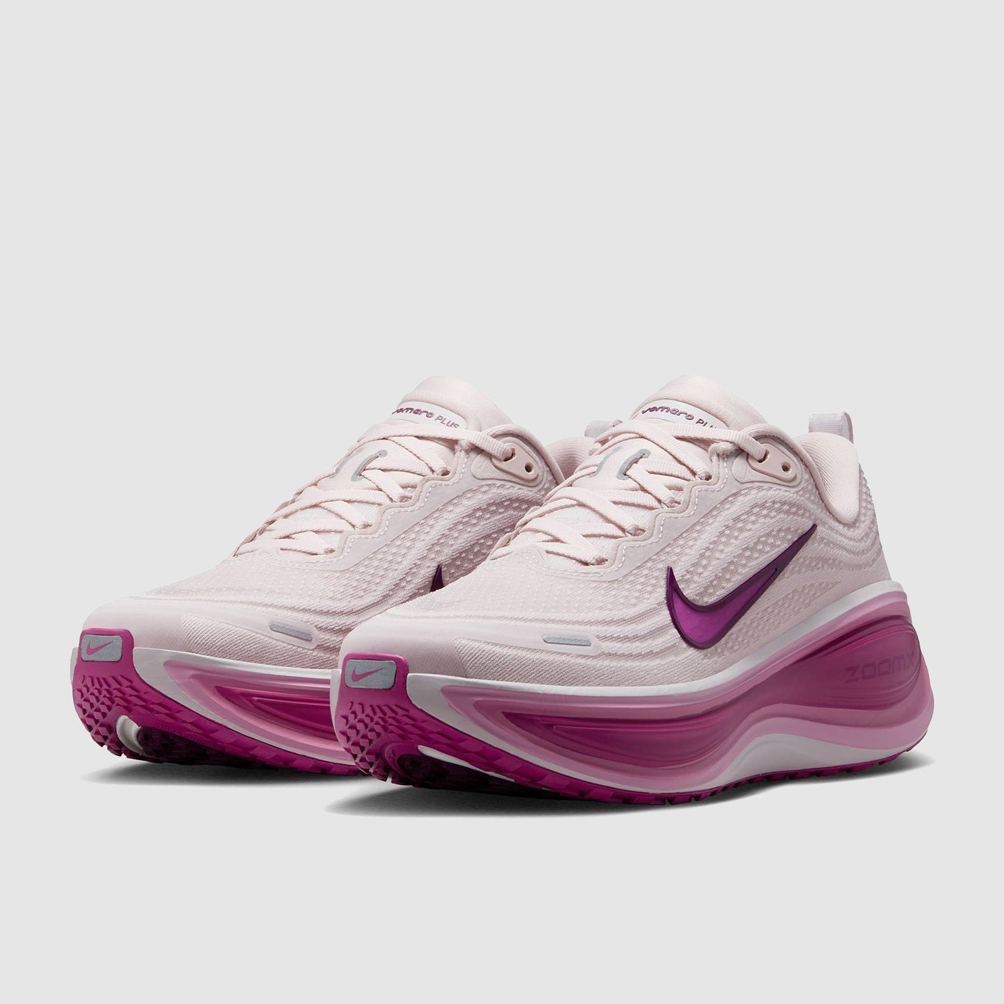 Nike Womens Vomero Plus