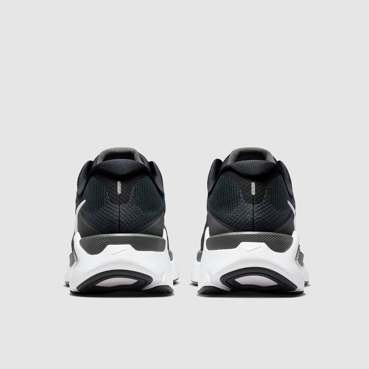 Nike Structure Plus