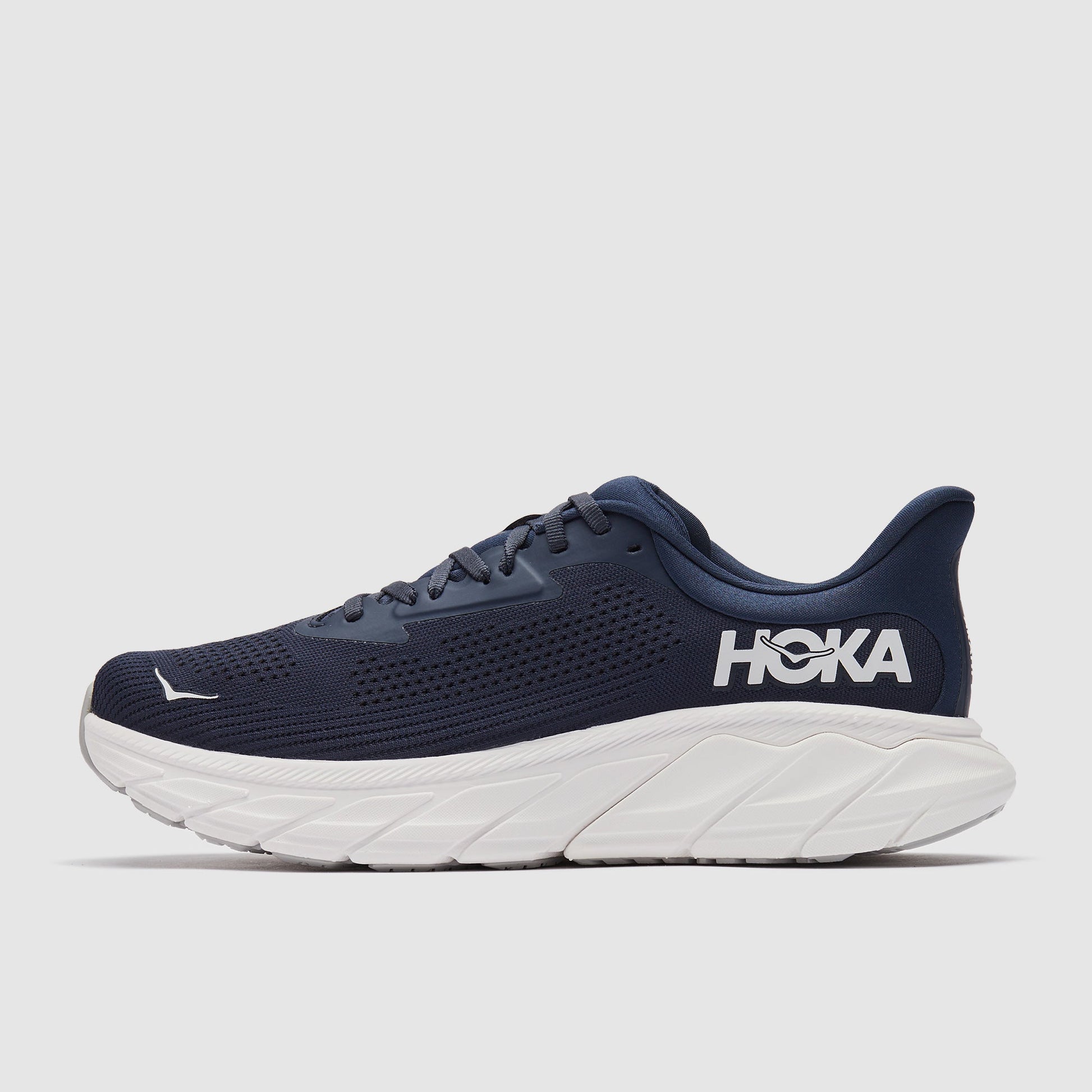 Hoka Arahi 7