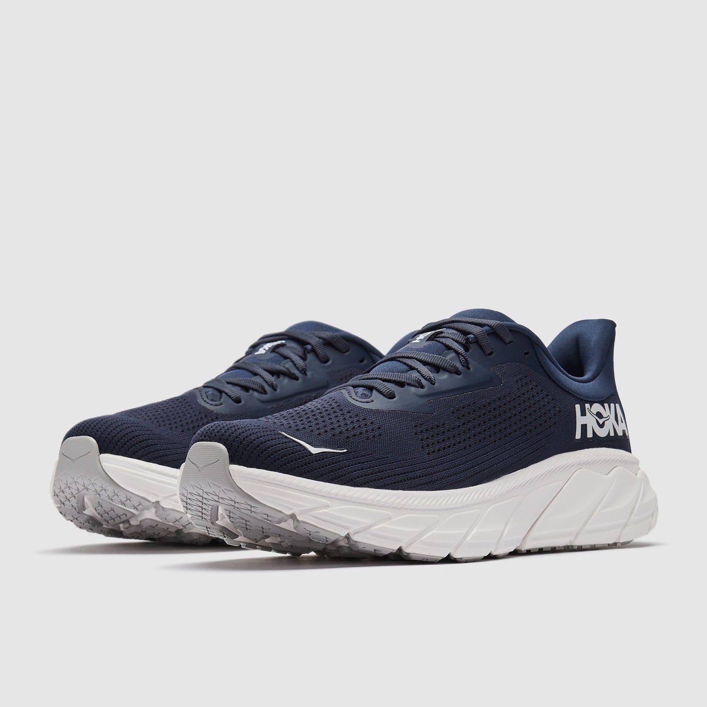Hoka Arahi 7
