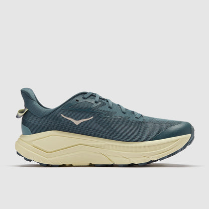 Hoka Challenger 8