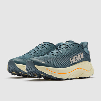 Hoka Challenger 8