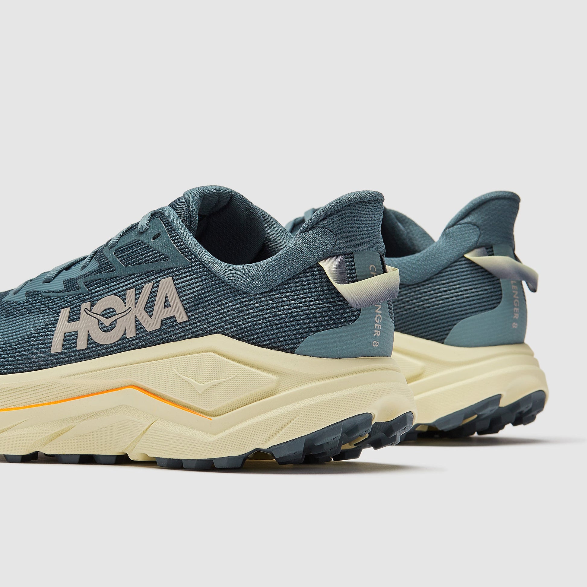Hoka Challenger 8 Wide