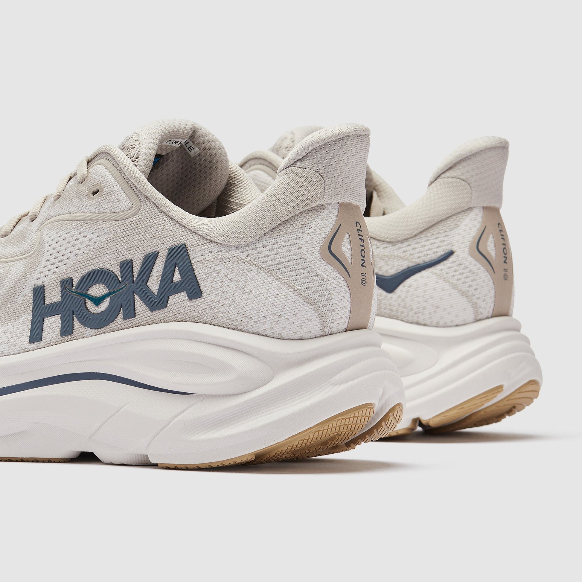 Hoka Clifton 10