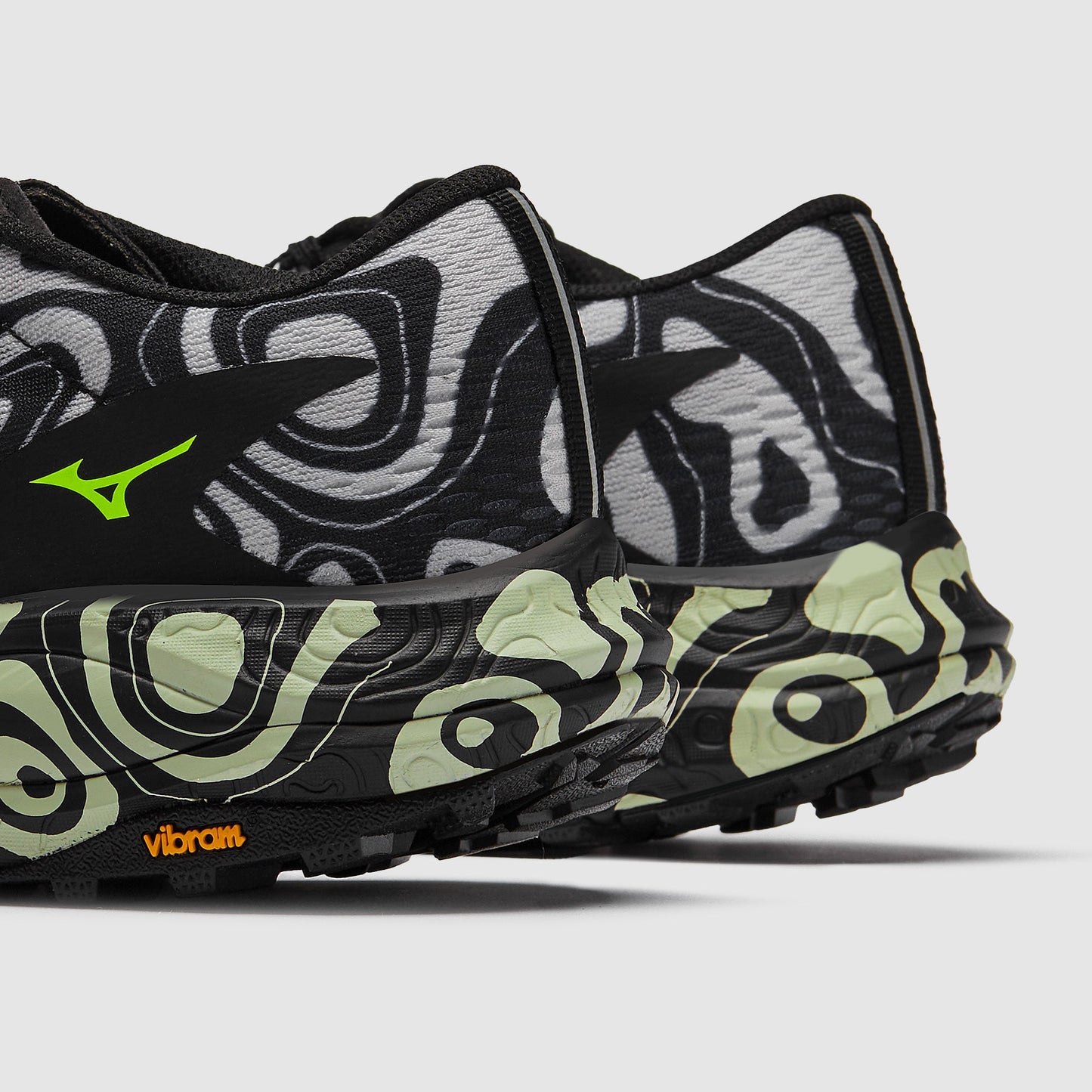 Mizuno Neo Accera