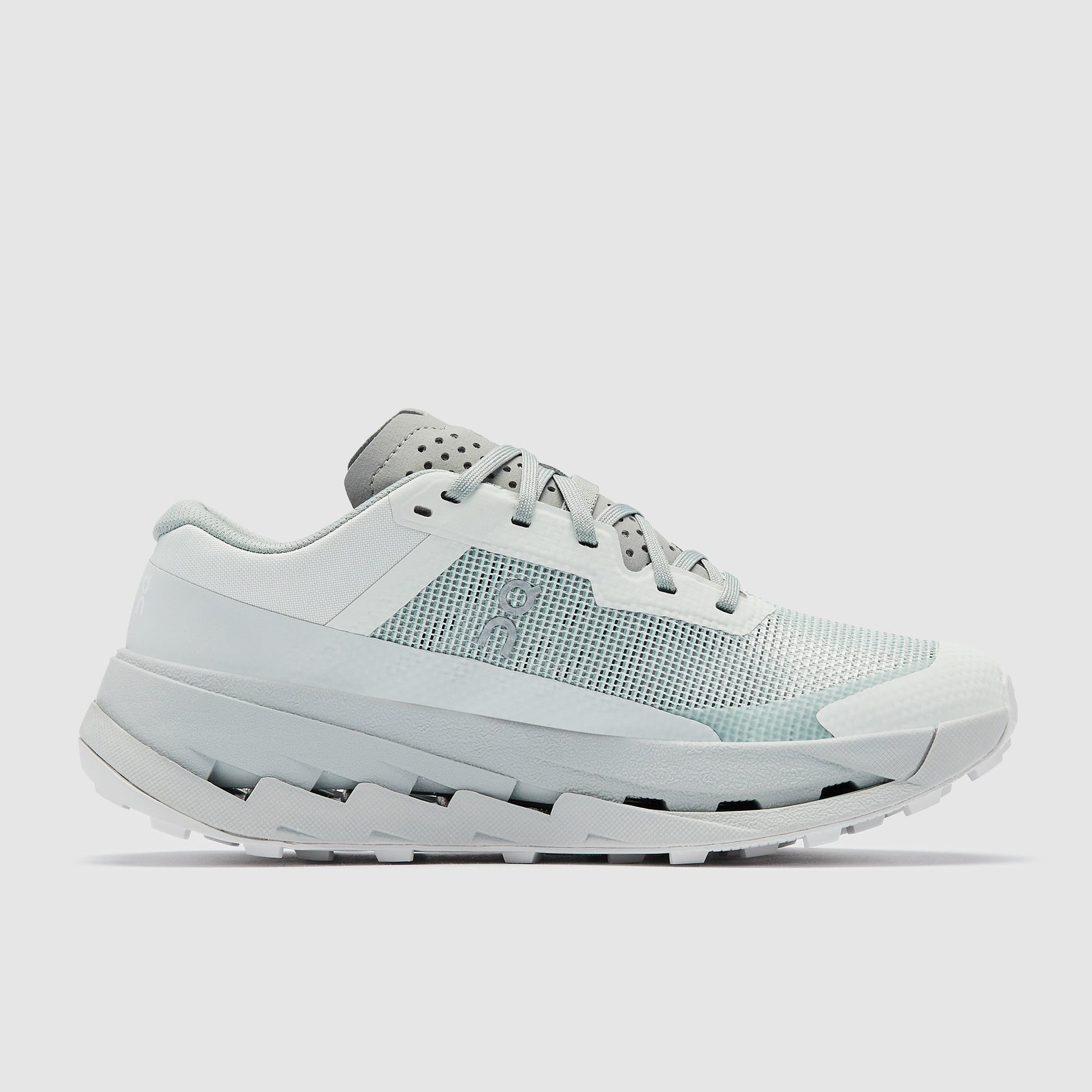 On Womens Cloudultra 3