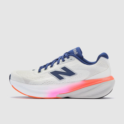 New Balance Womens 860 v15